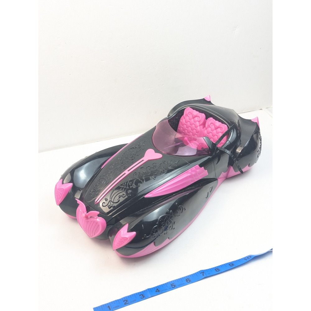 Monster High Draculaura's Sweet 1600 Birthday Roadster‎ Car (2011) Mattel